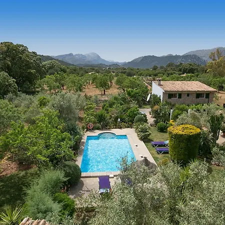 Villa Camarroja